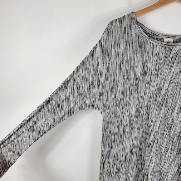 Wilfred Dolman Long Sleeve Crewneck Heathered Open Cross Back Tunic - Picture 3 of 10